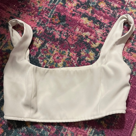 princess polly crop top - Picture 1 of 2